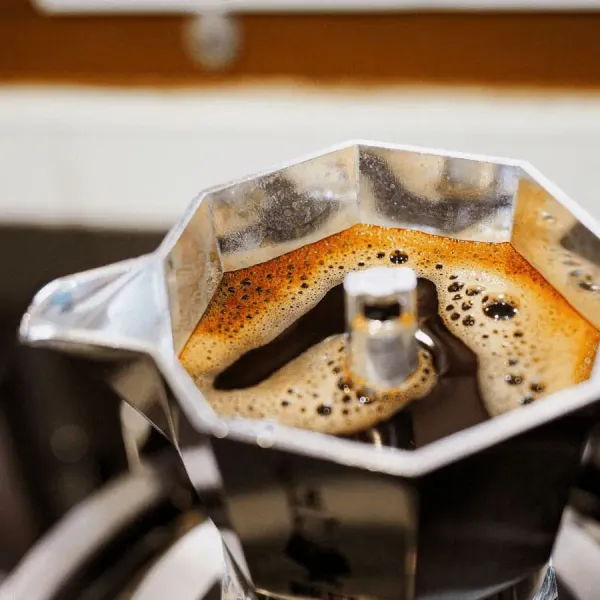 Como hacer café italiano y evitar exposición a microplásticos (lectura de 1 minuto)